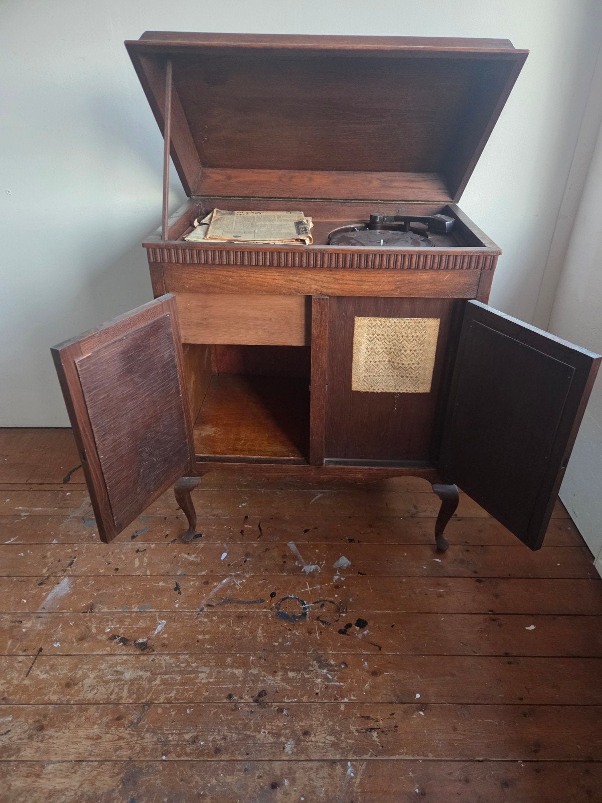 Antieke Platenspeler in Kast, Audio, Tv en Foto, Platenspelers, Ophalen of Verzenden, Niet werkend, Platenspeler, Overige merken