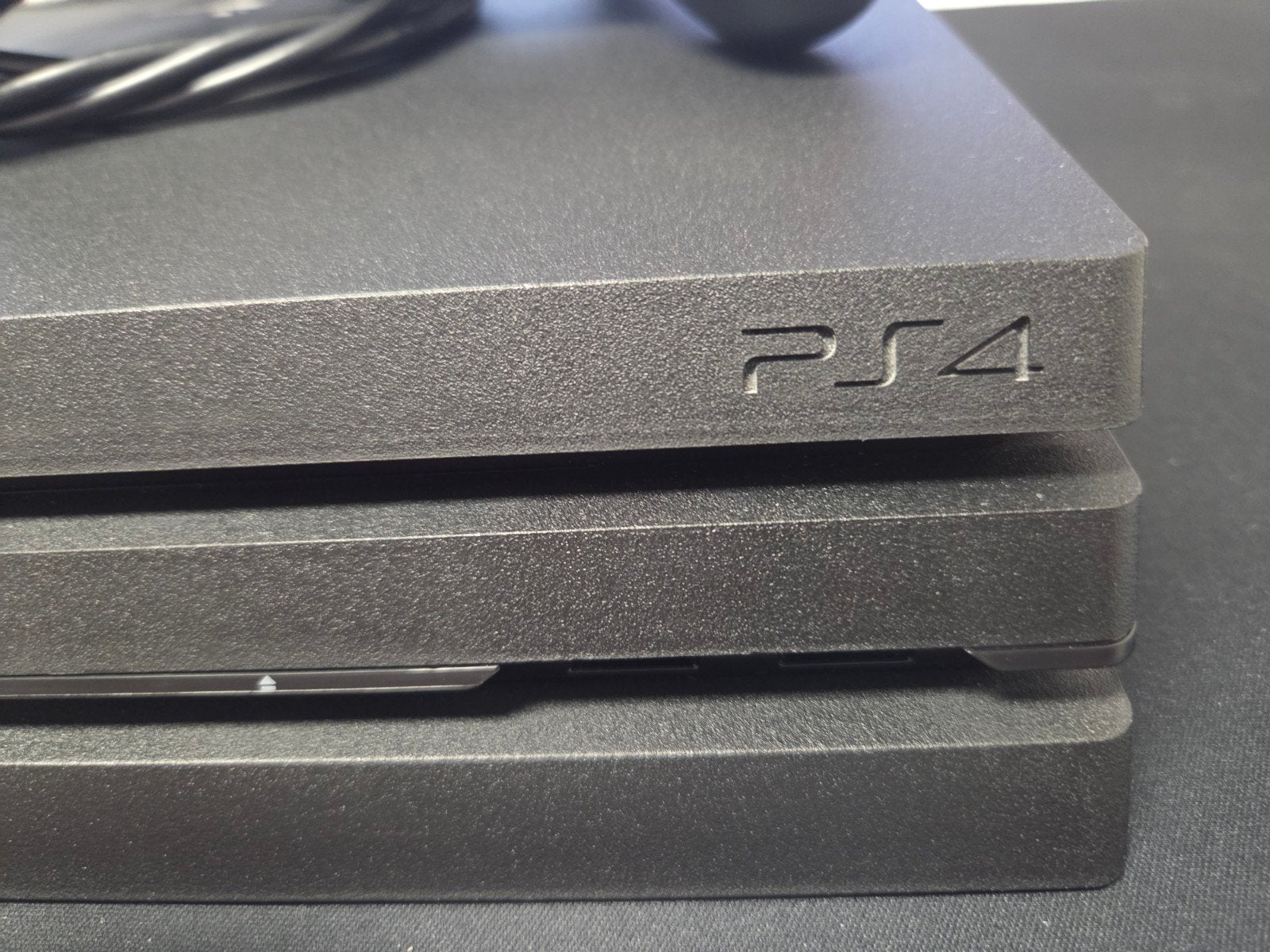 Playstation 4 Pro 1TB met 2 Controller, Ophalen, Met 2 controllers, Zo goed als nieuw, 1 TB