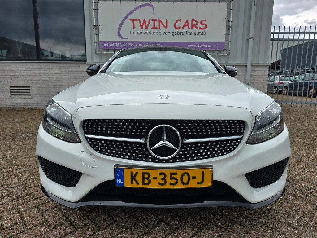 Mercedes-Benz C-klasse Coupé 180 AMG NIGHT NAVI, Auto's, Achterwielaandrijving, Gebruikt, 4 stoelen, Wit