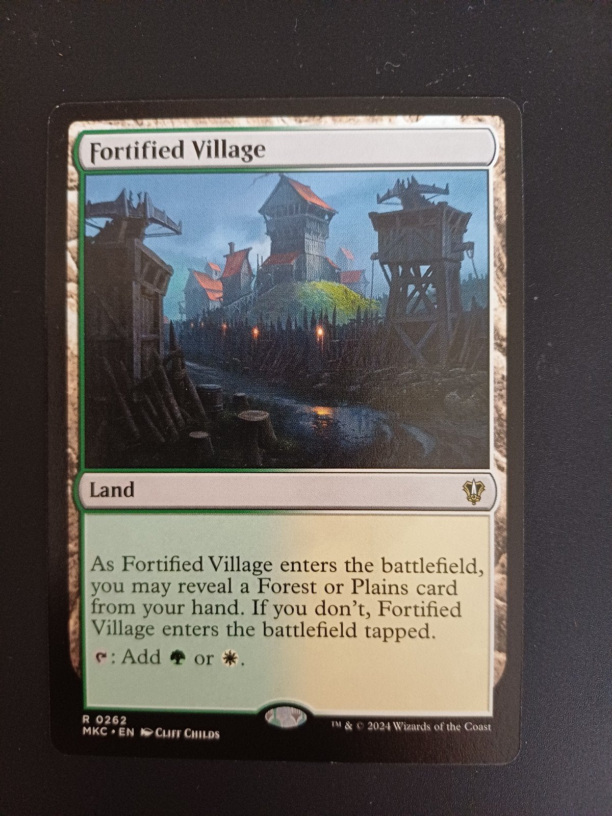 Magic: The Gathering - Fortified Village (MKC), Ophalen of Verzenden, Zo goed als nieuw