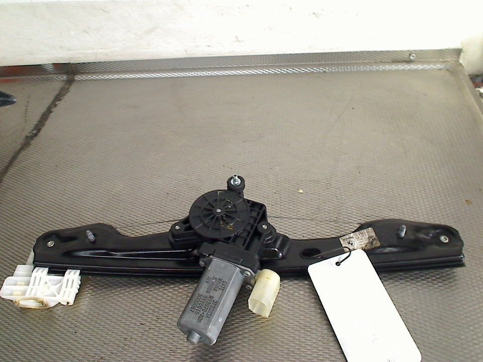 Raammechaniek Elek Links Achter BMW 1 serie (F20) 7242555, Gebruikt, Petuelring 130, München 80809, , Duitsland, BMW, Bayerische Motoren Werke AG