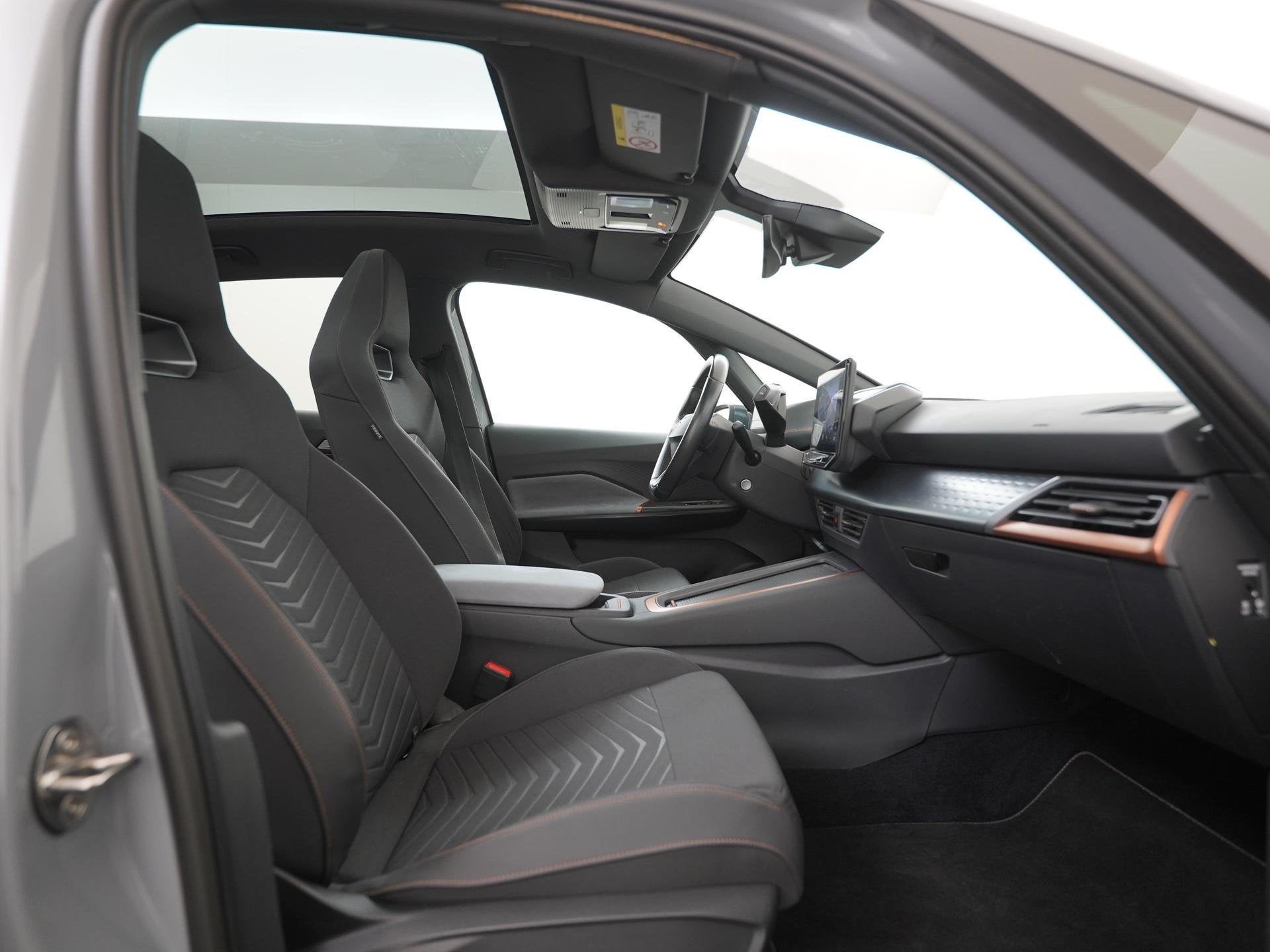 CUPRA Born 62 kWh | SOH 91% | Panoramadak | Camera | Zondag, Auto's, Cupra, Automaat, Zwart, 375 min, 204 pk