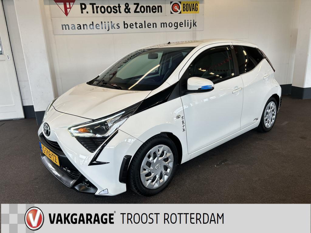 Toyota Aygo 1.0 VVT-i x-play limited Sport | Apple carplay |, Voorwielaandrijving, Stof, Gebruikt, Met garantie (alle)
