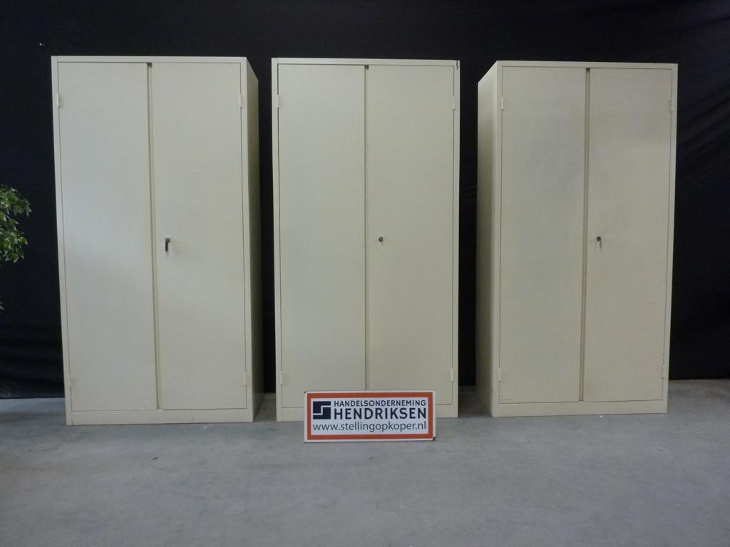 Stalen draaideurkast / kantoorkast / archiefkast 100x45x195