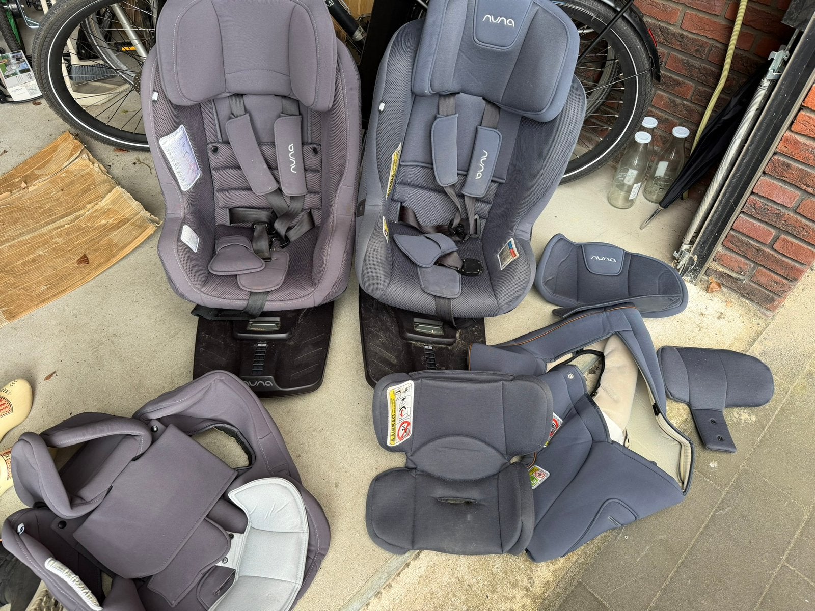 Twee nuna autostoeltjes draaibaar, Kinderen en Baby's, Kinderwagens en Combinaties, Ophalen, Zo goed als nieuw, Overige merken