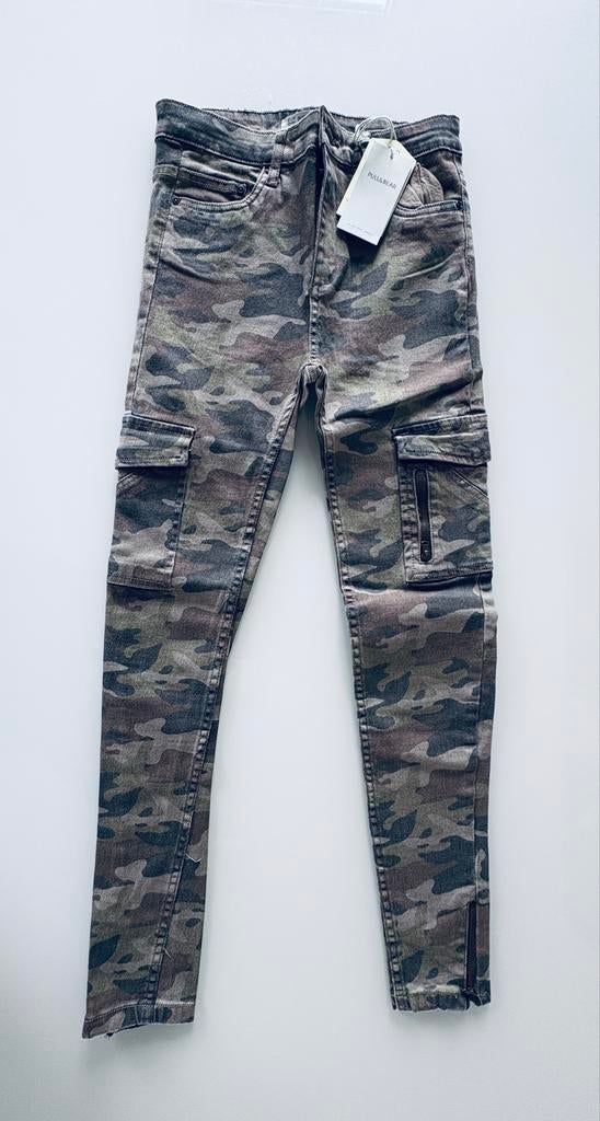 Pull&Bear Camouflage Cargo Jeans | 36, Kinderen en Baby's, Kinderkleding | Overige, Nieuw, Meisje, Ophalen
