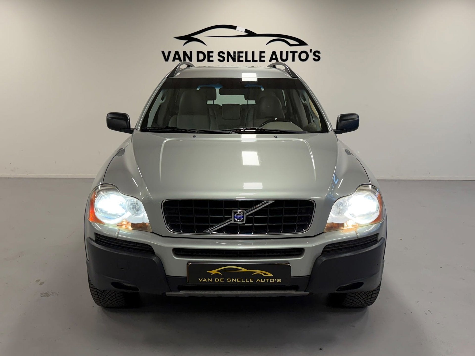 Volvo XC90 2.9 T6 Exclusive TREKHAAK/PDC, Auto's, Gebruikt, Automatische klimaatregeling, 138 €/maand, 7 stoelen