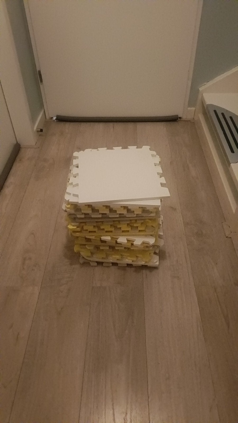 Speelmat losse tegels wit, geel en grijs, Ophalen, Zo goed als nieuw, Speelkleed