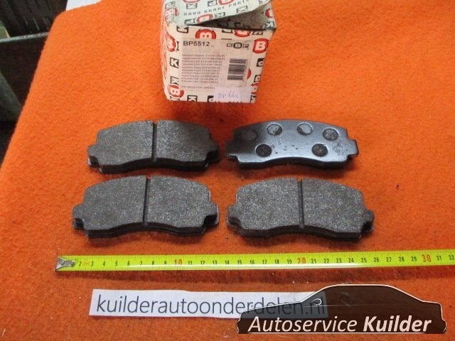 Remblokken voorzijde Mitsubishi Sapporo Toyota Celica BP661, -, -, Nieuw, Ophalen of Verzenden