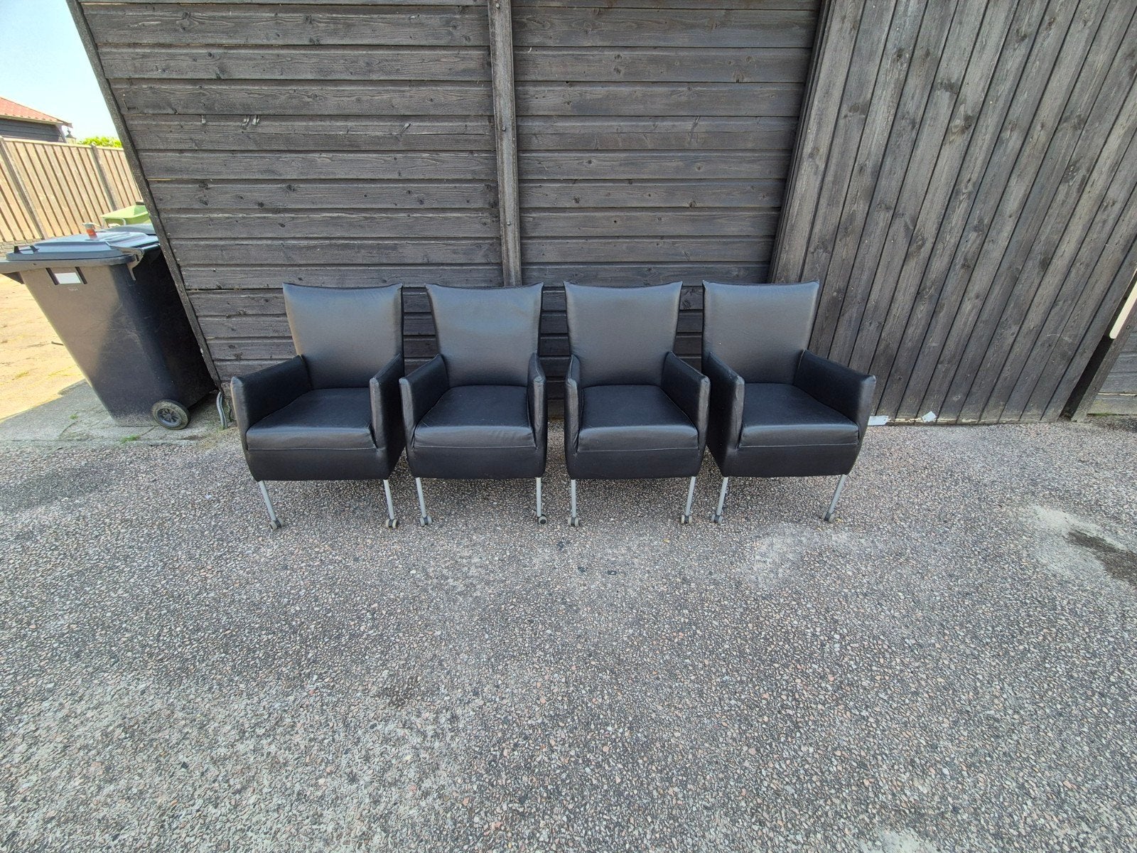 Set van 4 zwarte eetkamerstoelen met wieltjes, Ophalen, Gebruikt, Zwart, Vier