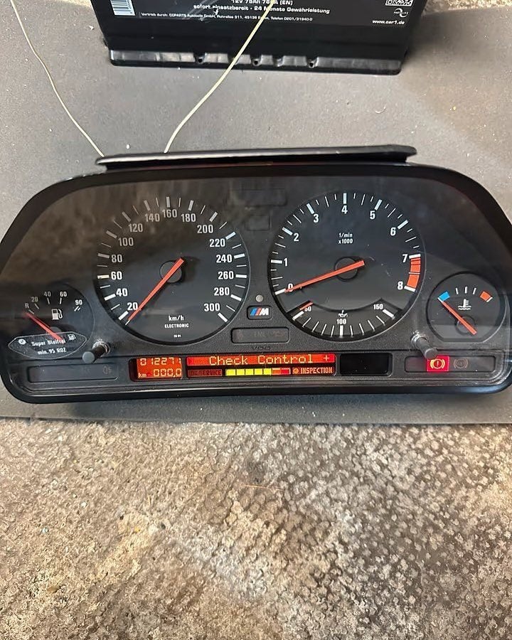 Originele BMW E34 M5 tellerbak kilometerteller VDO OEM, Ophalen of Verzenden, Gebruikt, BMW