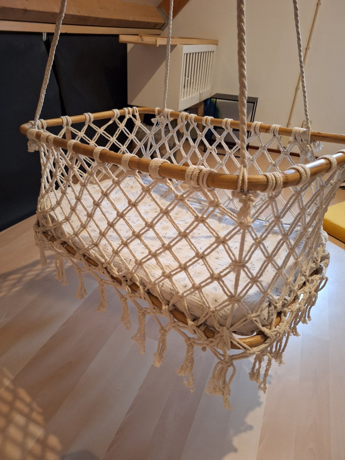 Hangwiegje Macrame inclusief matrasje, Ophalen, Gebruikt, Wieg