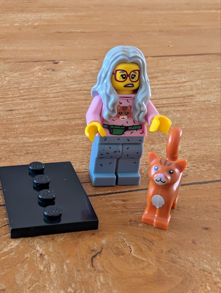 Lego Minifigure serie movie 1/Mrs. Scratchen-Post (verkocht), Lego, Ophalen of Verzenden, Zo goed als nieuw, Minifiguren serie
