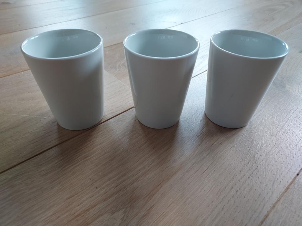 Set van drie melkbekers van Royal Sphinx P. Regout., Ophalen of Verzenden