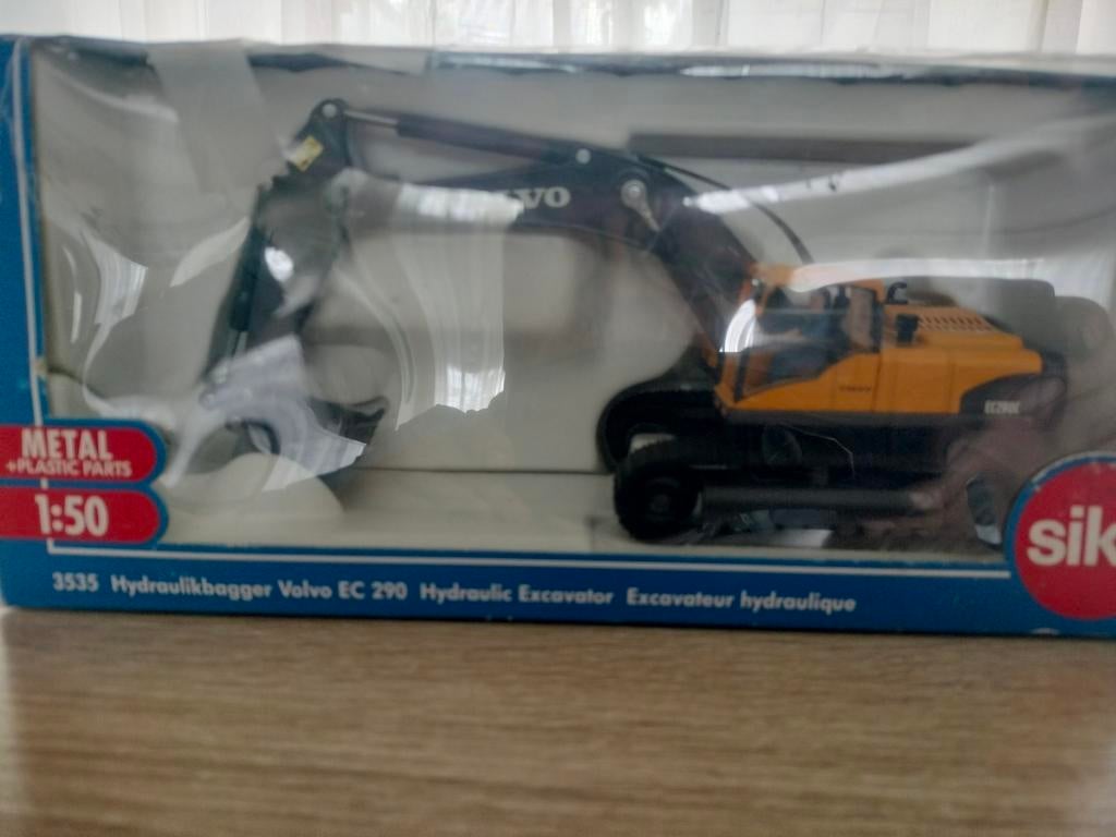 Siku Volvo EC 290 Hydraulische Graafmachine 1:50, Ophalen of Verzenden, Zo goed als nieuw, Hijskraan, Tractor of Landbouw, SIKU