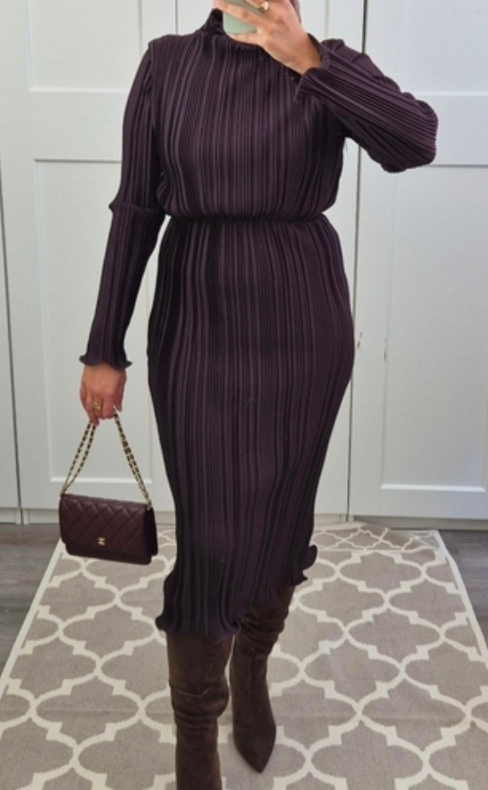 Jurk Midi Burgundy L Aubergine Jurk Bruiloft Plisse NIEUW, Kleding | Dames, Jurken, Paars, Maat 42/44 (L), Nieuw, Ophalen of Verzenden