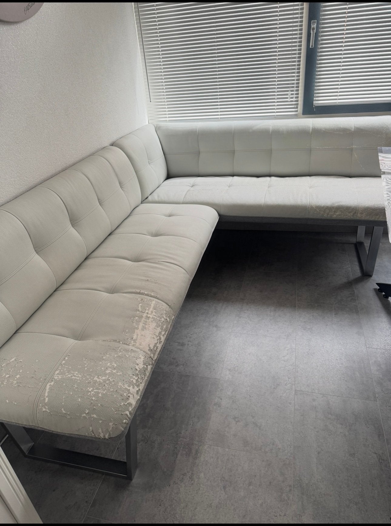 Hoek eetkamerbank wit kunstleer – modern design, Ophalen, Gebruikt