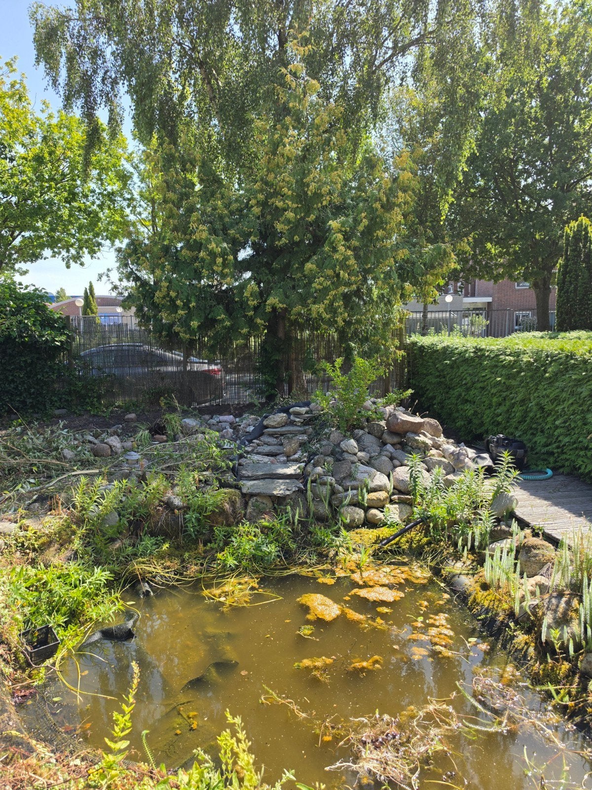 Vijver met waterval en stenen (GRATIS OPHALEN), Ophalen, Zo goed als nieuw
