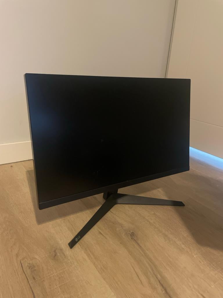 LG UltraGear 24 inch 144Hz Gaming Monitor - Kantelbaar, Computers en Software, Monitoren, Gaming, Kantelbaar, 101 t/m 150 Hz, Full HD
