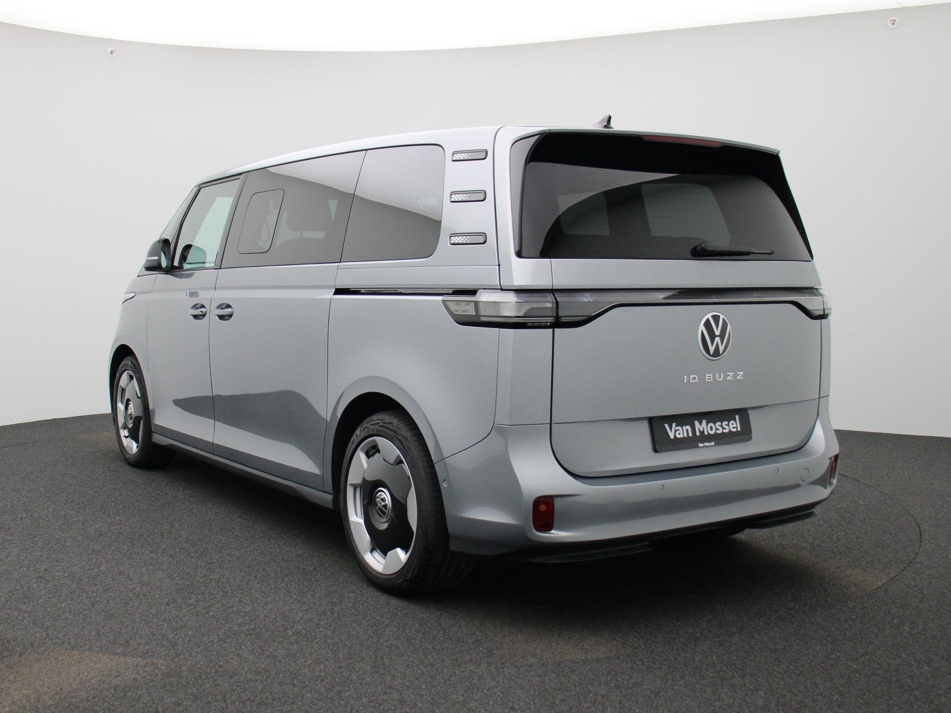 Volkswagen ID. Buzz Pro 86 kWh LWB 6p. 286 PK| Navigatie Pro, Auto's, Volkswagen, 12 maanden, Gebruikt, Automatische klimaatregeling