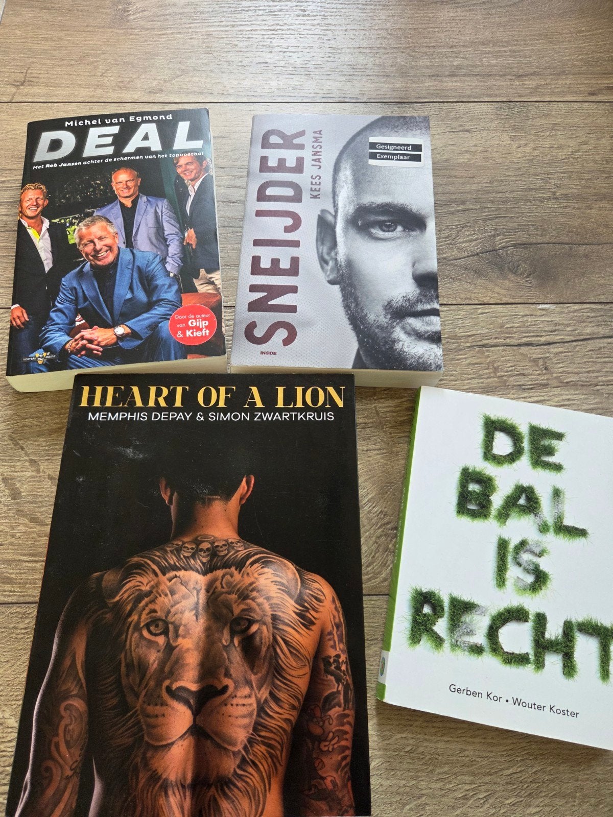 Boeken over sport en media: Deal, Sneijder, Heart of a Lion, Ophalen of Verzenden, Zo goed als nieuw, Michel van Egmond, Kees Jansma, Memphis Depay, Simon Zwartkruis