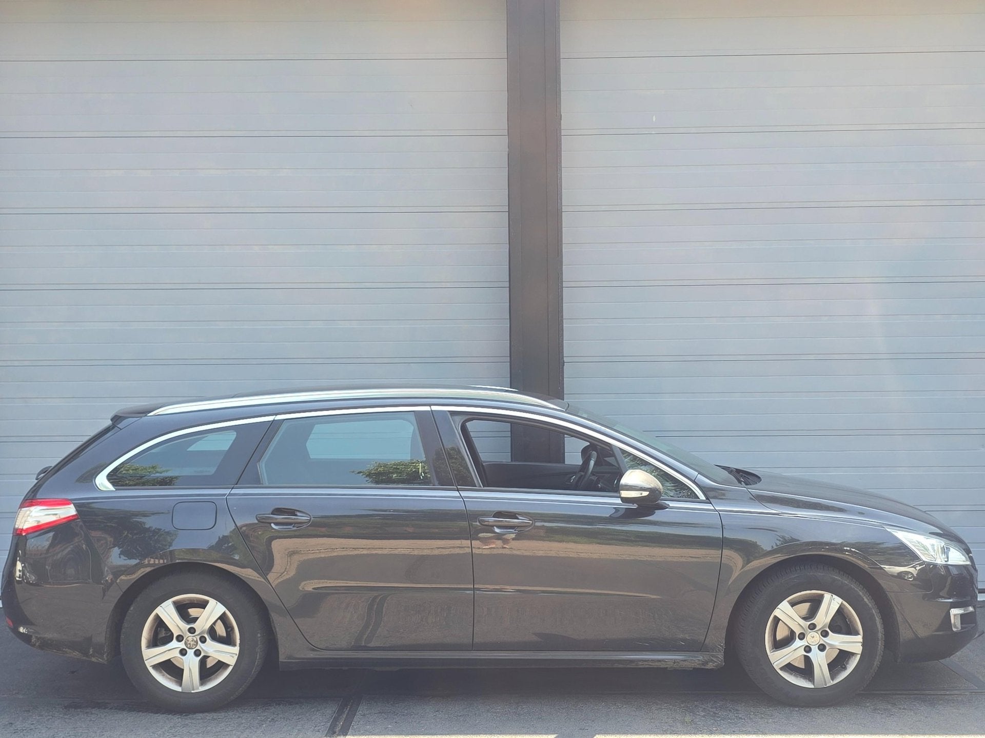Peugeot 508 SW 1.6 Blue Executive, Auto's, Peugeot, Euro 5, Stof, Zwart, Parkeersensor