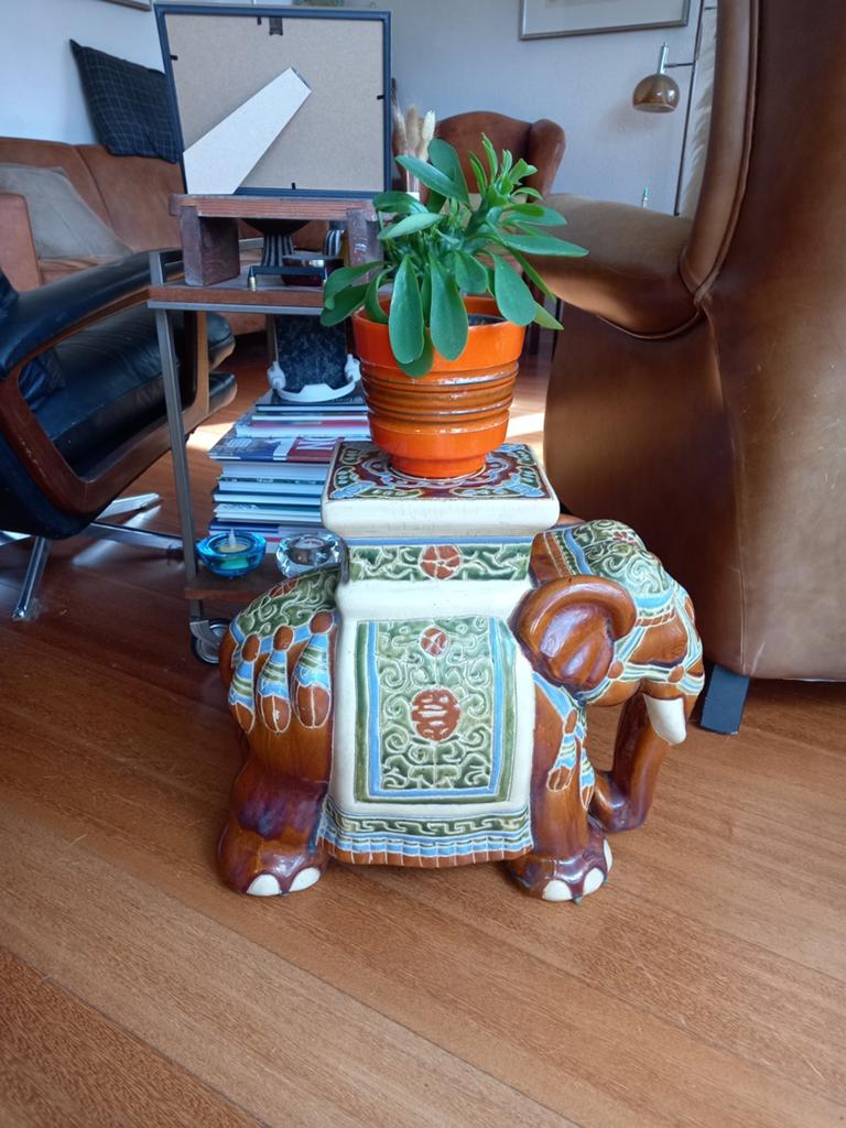 Grote vintage olifant,  plantenstandaard, Ophalen