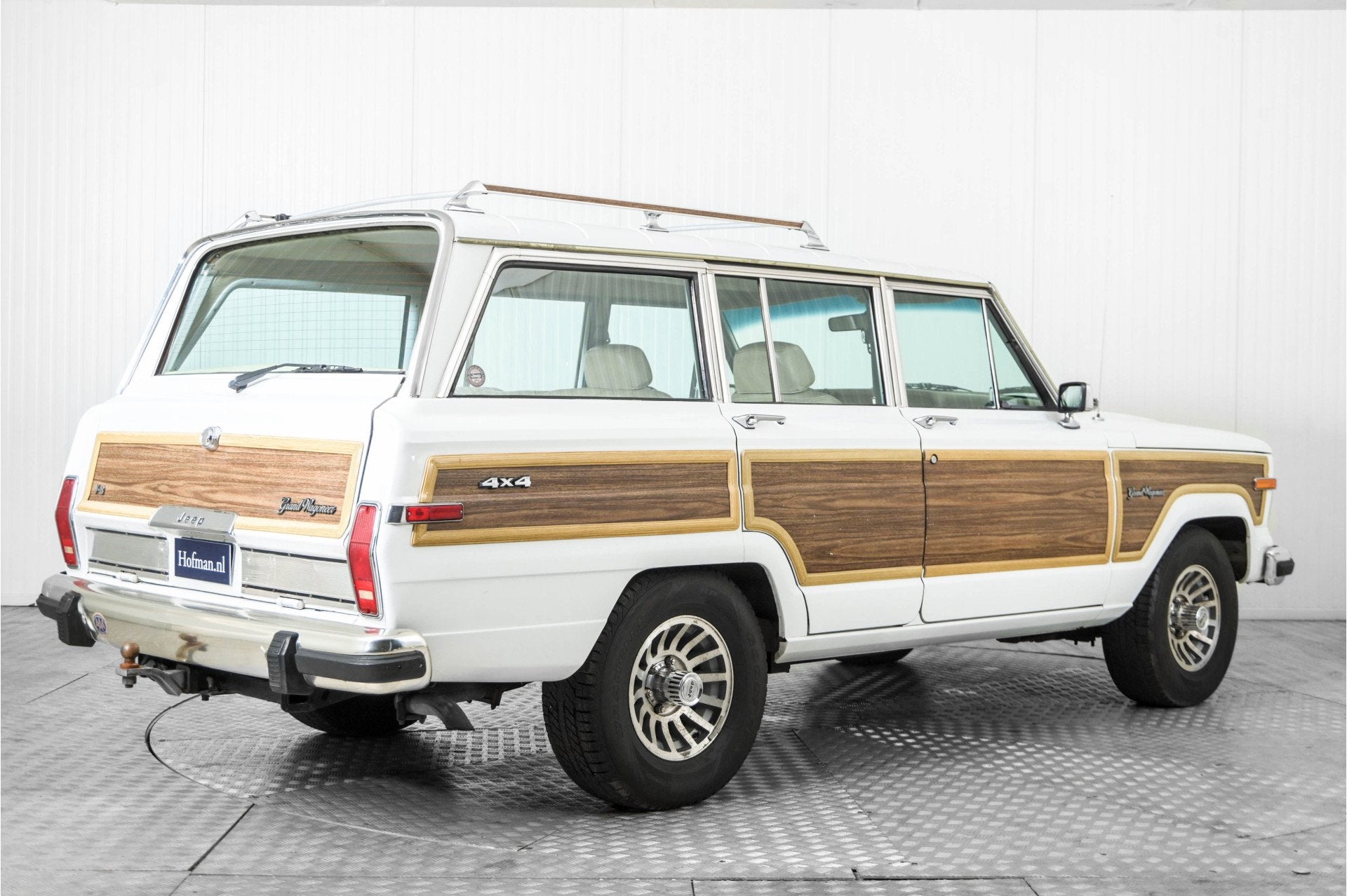 Jeep Wagoneer 5.9 V8 Limited Wagon (bj 1982, automaat), Auto's, Automaat, 1940 kg, Gebruikt, 8 cilinders