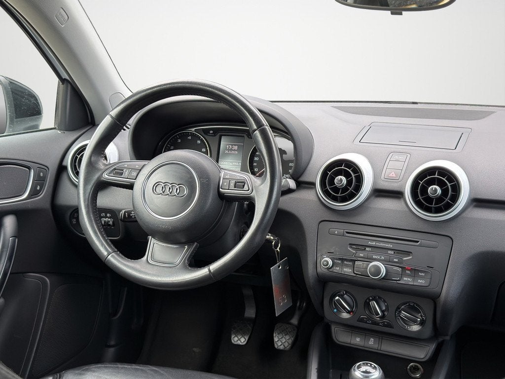 Audi A1 Sportback 1.2 TFSI Admired S-Line Airco|Cruise|Leder, Voorwielaandrijving, Euro 5, 86 pk, 4 stoelen