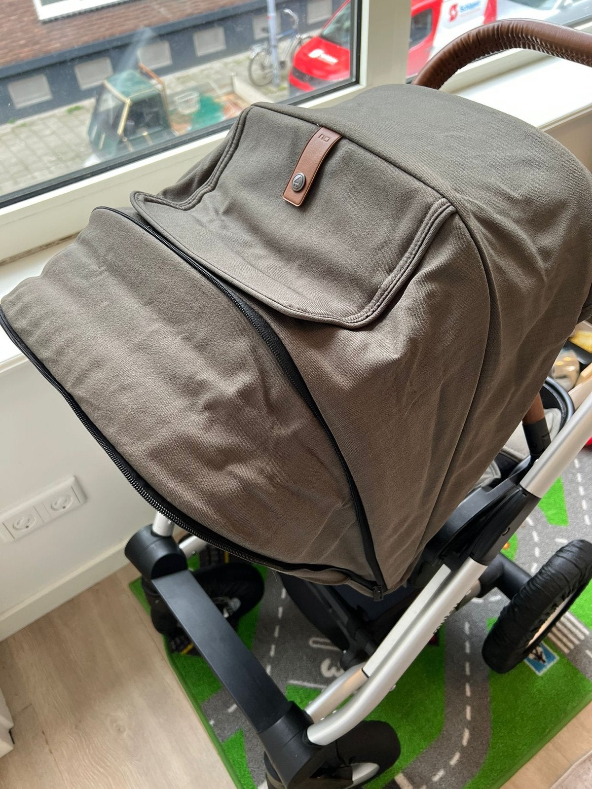 Foto 2 van Mutsy Nio Adventure Sea Green kinderwagen met accessoires