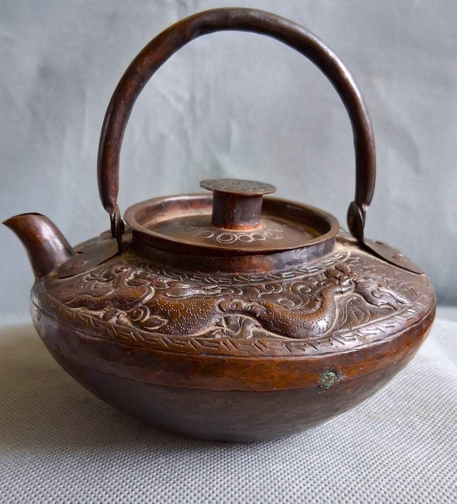 Chinees koper theepotje met draken, Ophalen of Verzenden