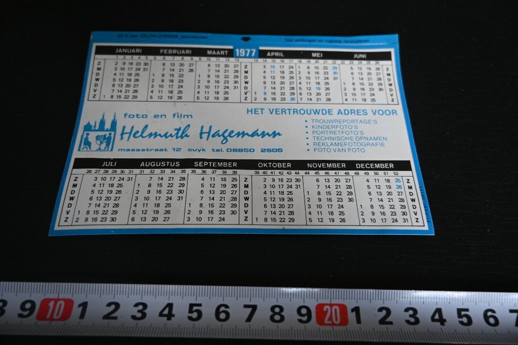 sticker Kalender1977  Cuyk Foto en Film Helmuth Hagemann, Ophalen, Zo goed als nieuw