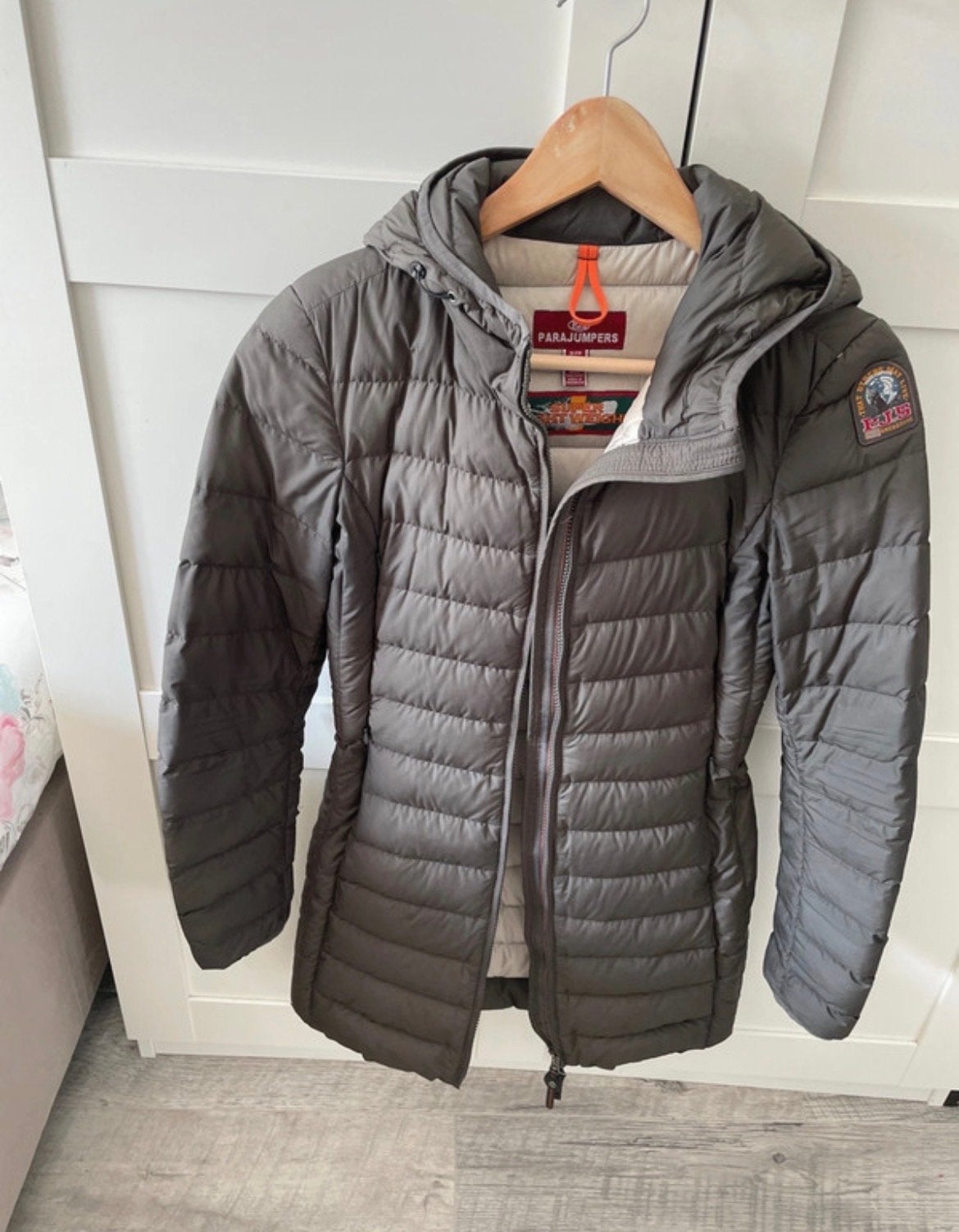 Parajumpers jas groen XS met klein gaatje op de arm, Ophalen, Gedragen, Maat 34 (XS) of kleiner, Groen