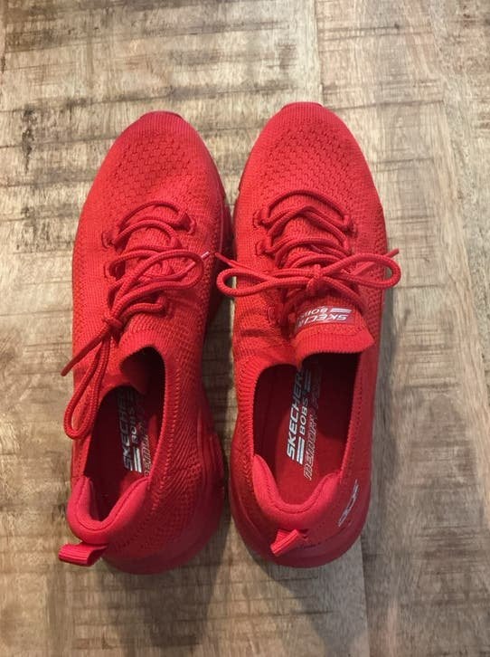 Skechers, Ophalen of Verzenden, Zo goed als nieuw, Rood, Sneakers of Gympen