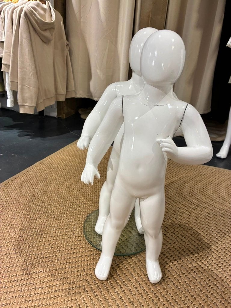 Etalage poppen 1jaar pop, Ophalen, Gebruikt