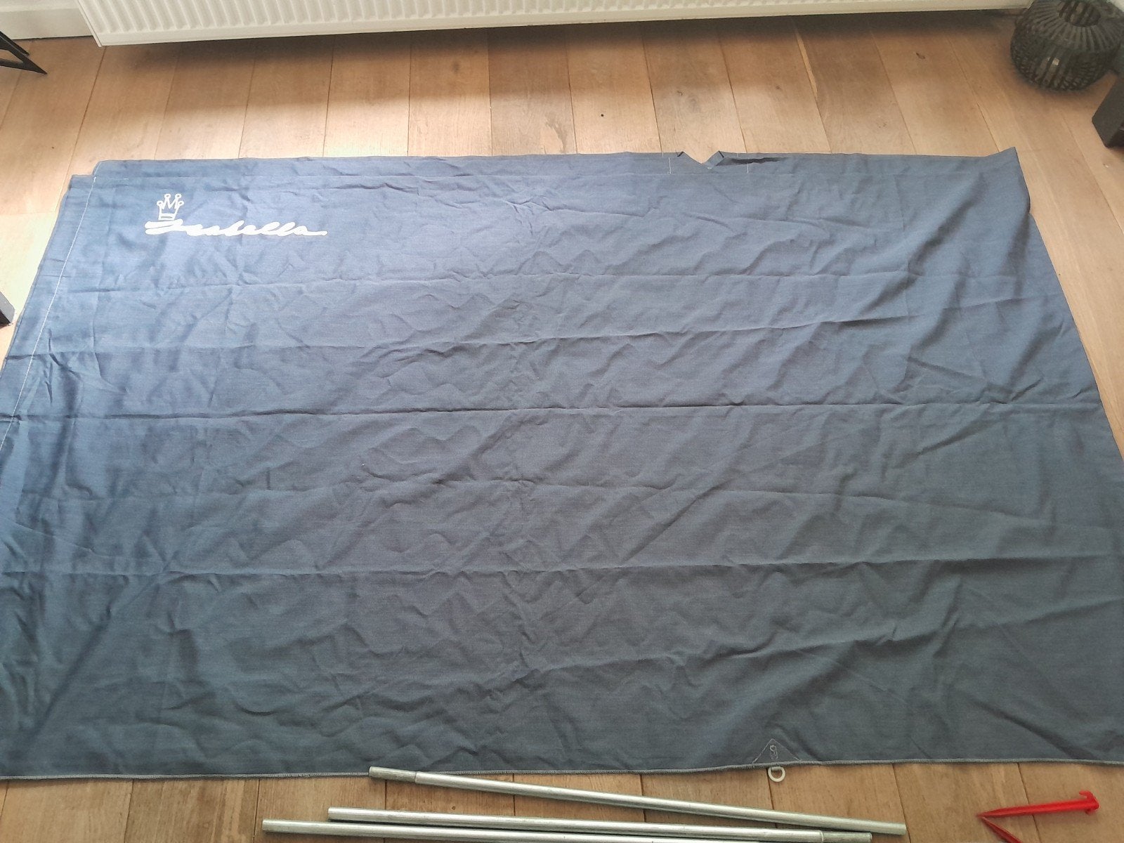 Isabella stoffen windscherm 450x140 blauw met stokken, Caravans en Kamperen, Ophalen