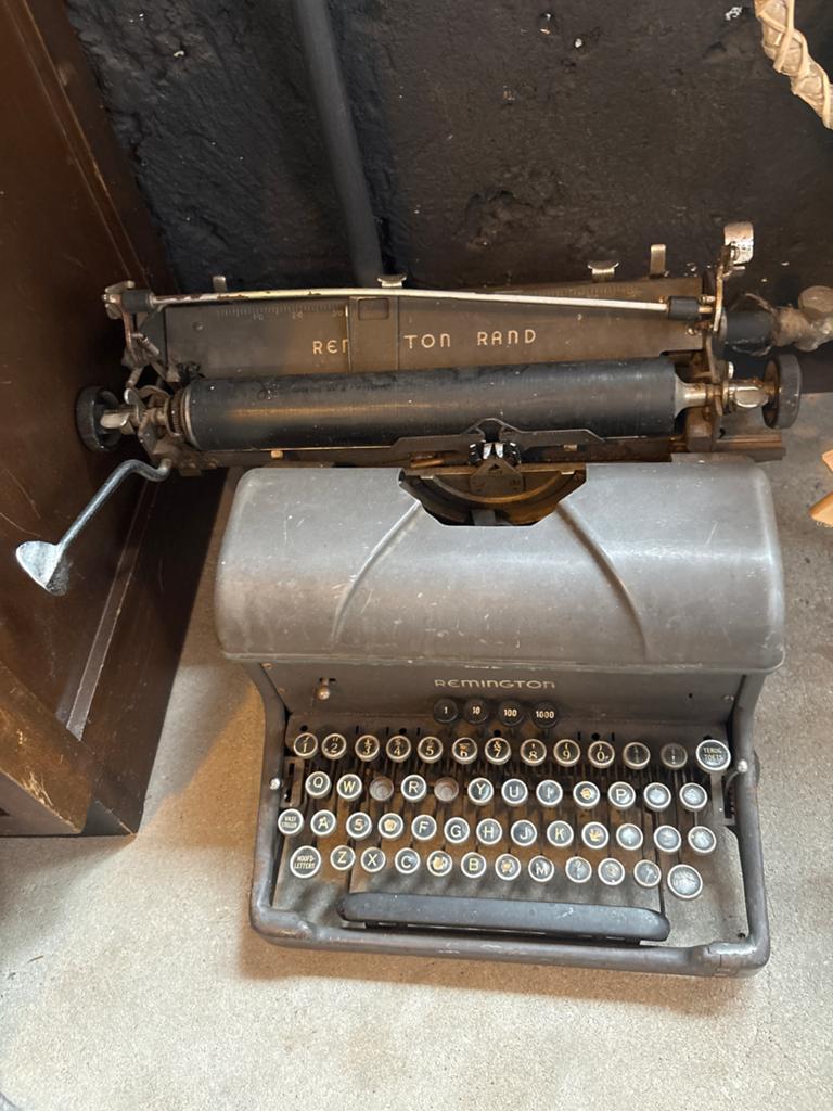 Oude typemachine, Diversen, Typemachines, Ophalen