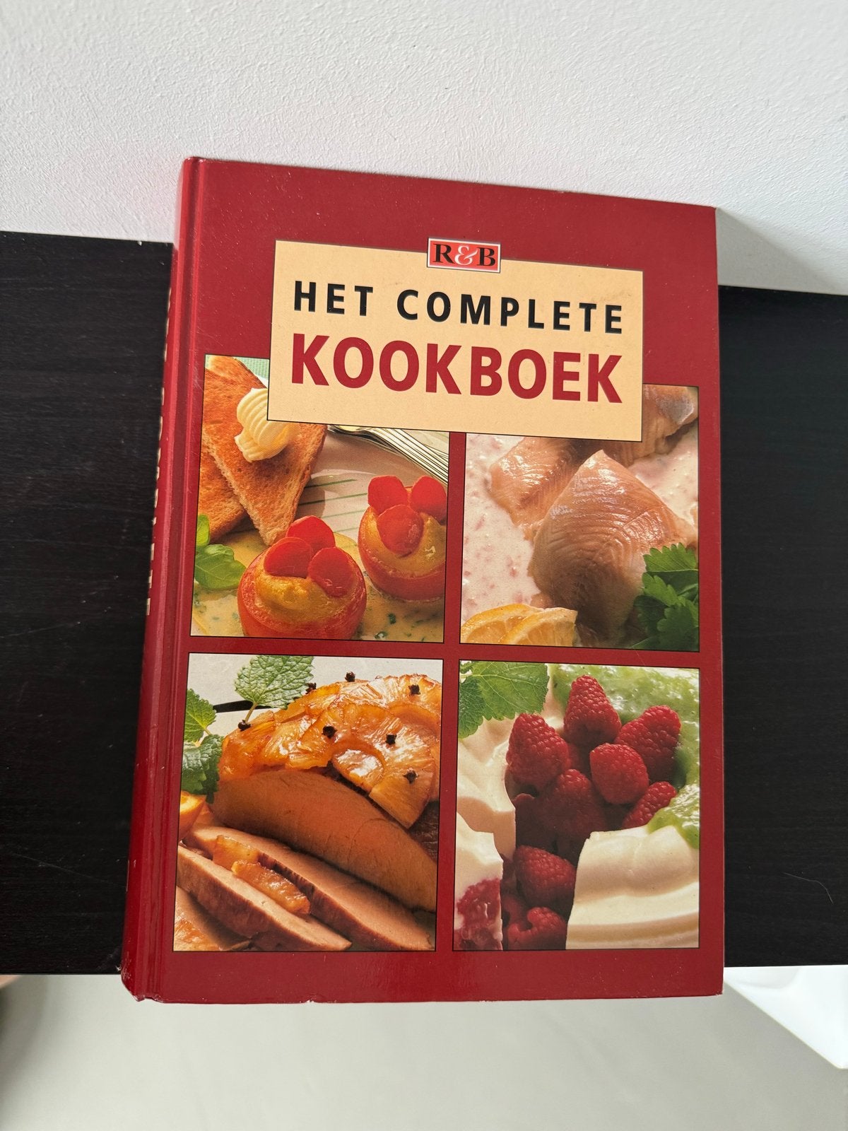 Het Complete Kookboek - R&B, Boeken, Kookboeken, Ophalen of Verzenden, Gelezen, Overige gebieden, Voorgerechten en Soepen