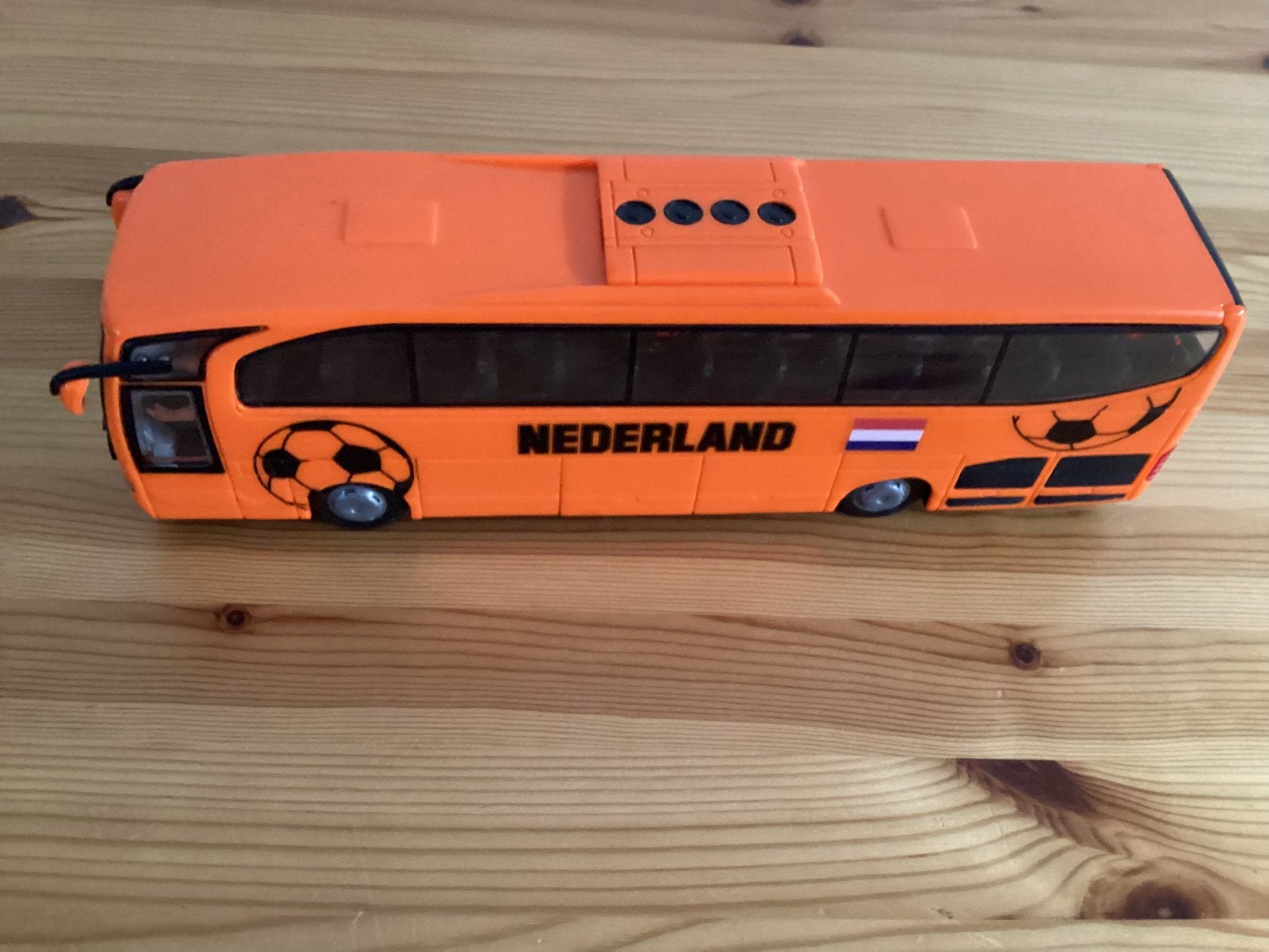 Spelersbus van het Nederlands  voetbalelftal!, Ophalen of Verzenden, Zo goed als nieuw