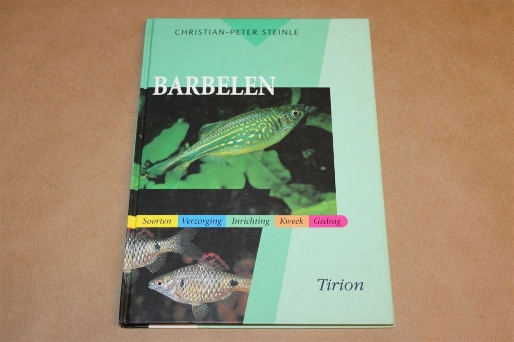 Barbelen en Danios — Verzorging en Kweek in het Aquarium, Ophalen of Verzenden, Gelezen