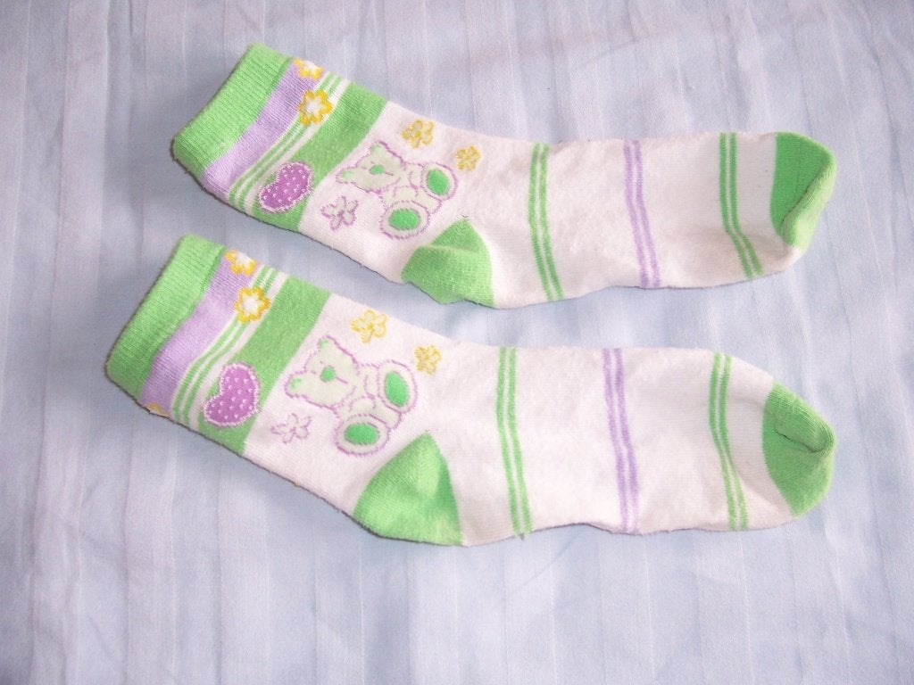 Leuke sokken wit/groen met beertje maat 34/35, Gebruikt, Meisje, Ophalen of Verzenden, Sokken