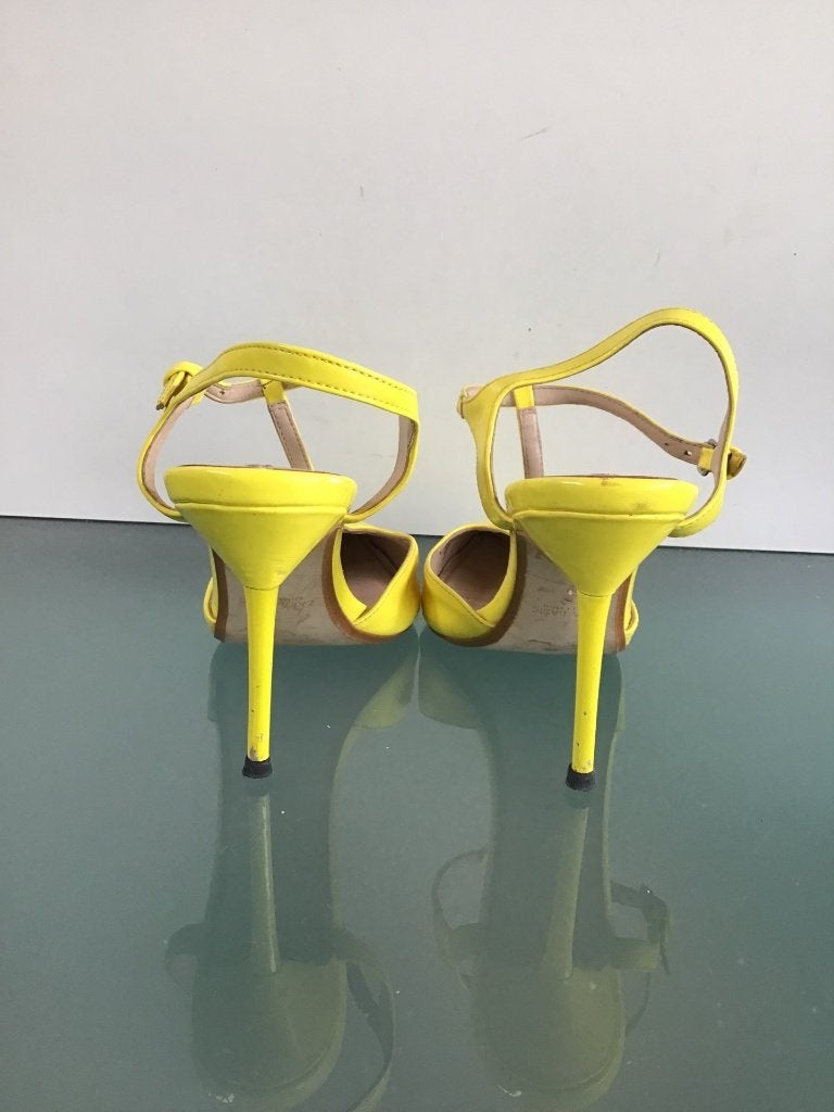 Zara hakken 39 | knalgeel & sexy | Gratis verzenden, Verzenden, Zara, Geel, Schoenen met hoge hakken