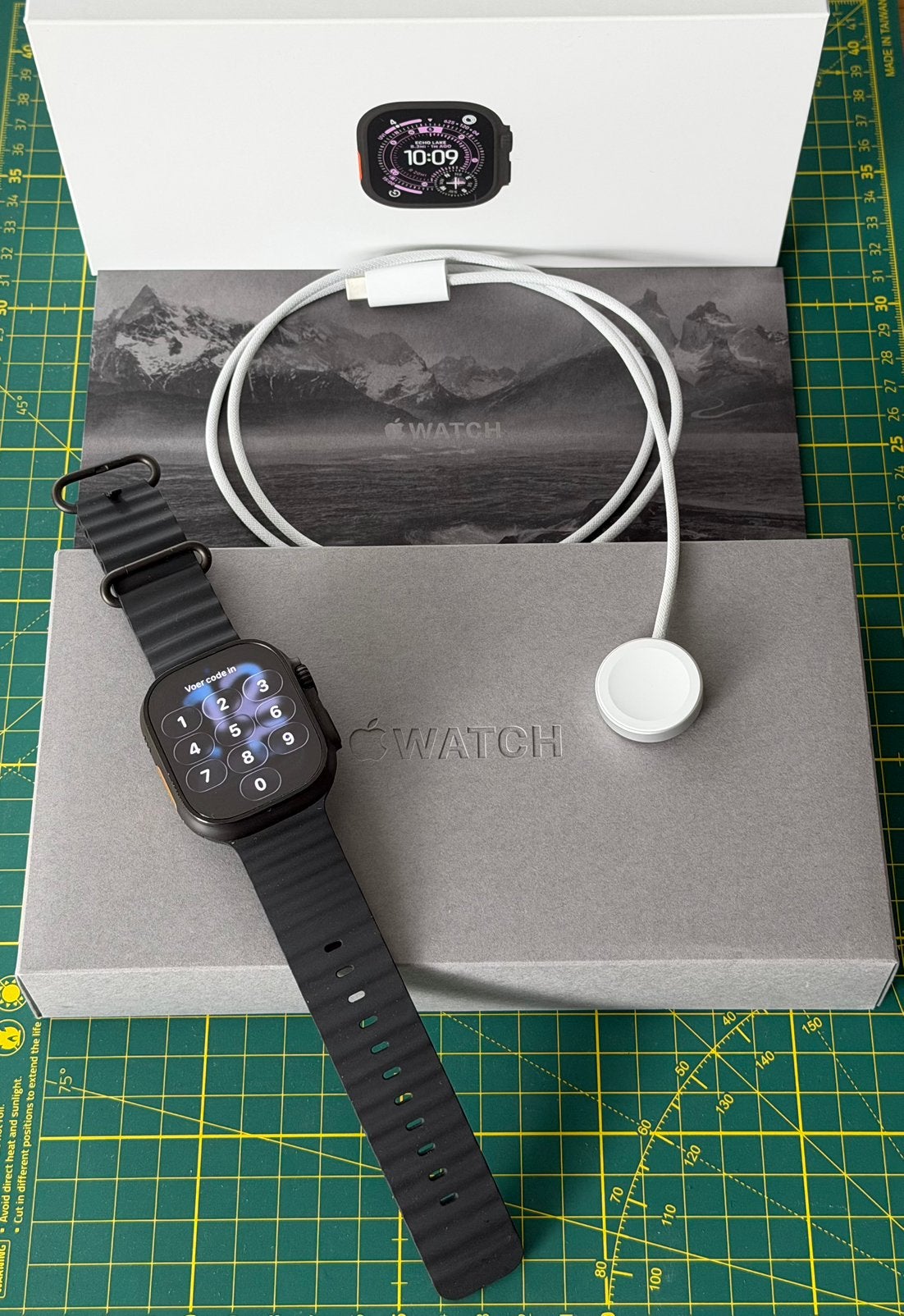 Apple Watch Ultra 3 Ocean band
