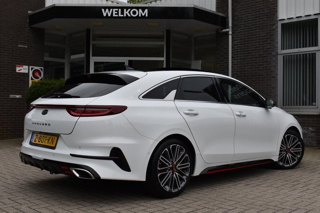 Kia ProCeed 1.6 T-GDi GT | AUTOMAAT | SCHUIF/KANTELDAK | STU, 15 km/l, Gebruikt, Lichtsensor, Wit