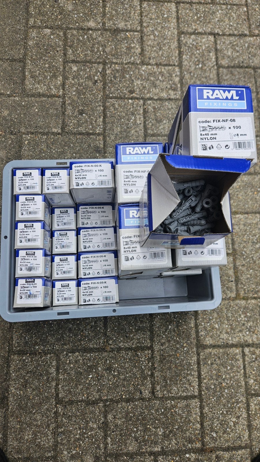 Nieuwe Rawlplug nylon pluggen, diverse maten, Ophalen of Verzenden, Nieuw, Minder dan 50 mm