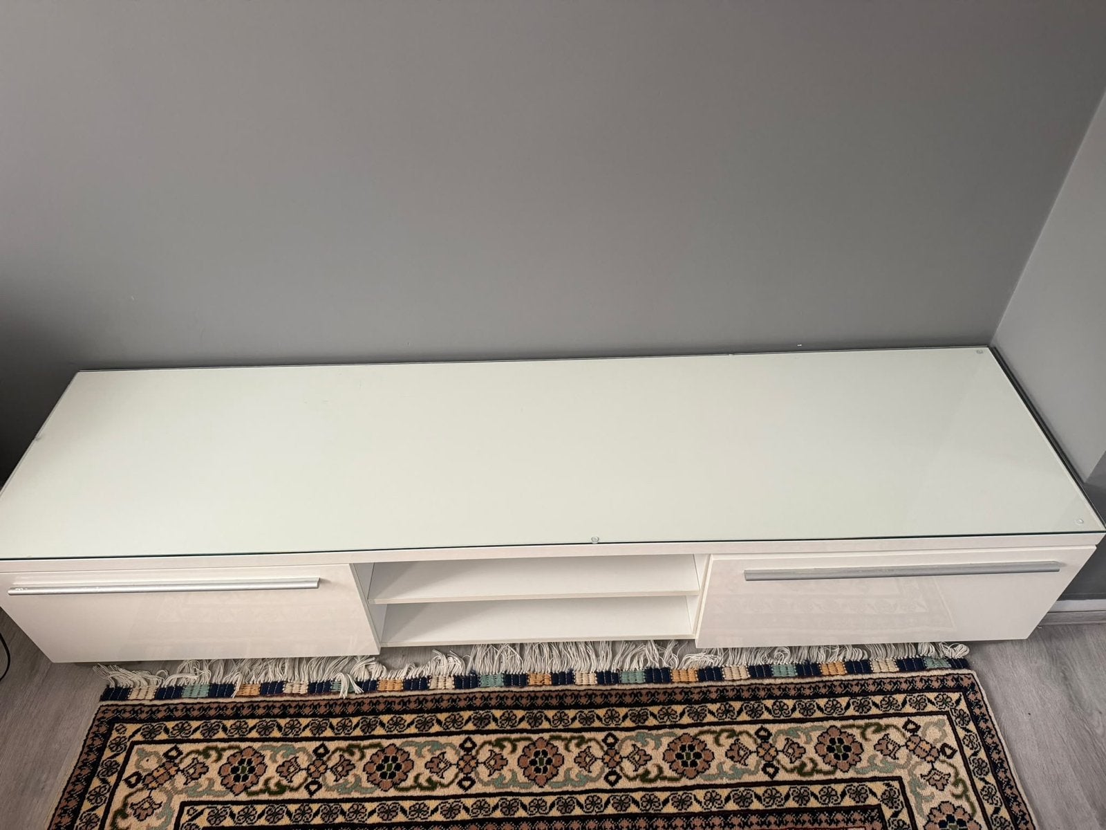 IKEA Moderne witte tv-meubel, Huis en Inrichting, 150 tot 200 cm, Ophalen of Verzenden, Minder dan 100 cm, 25 tot 50 cm