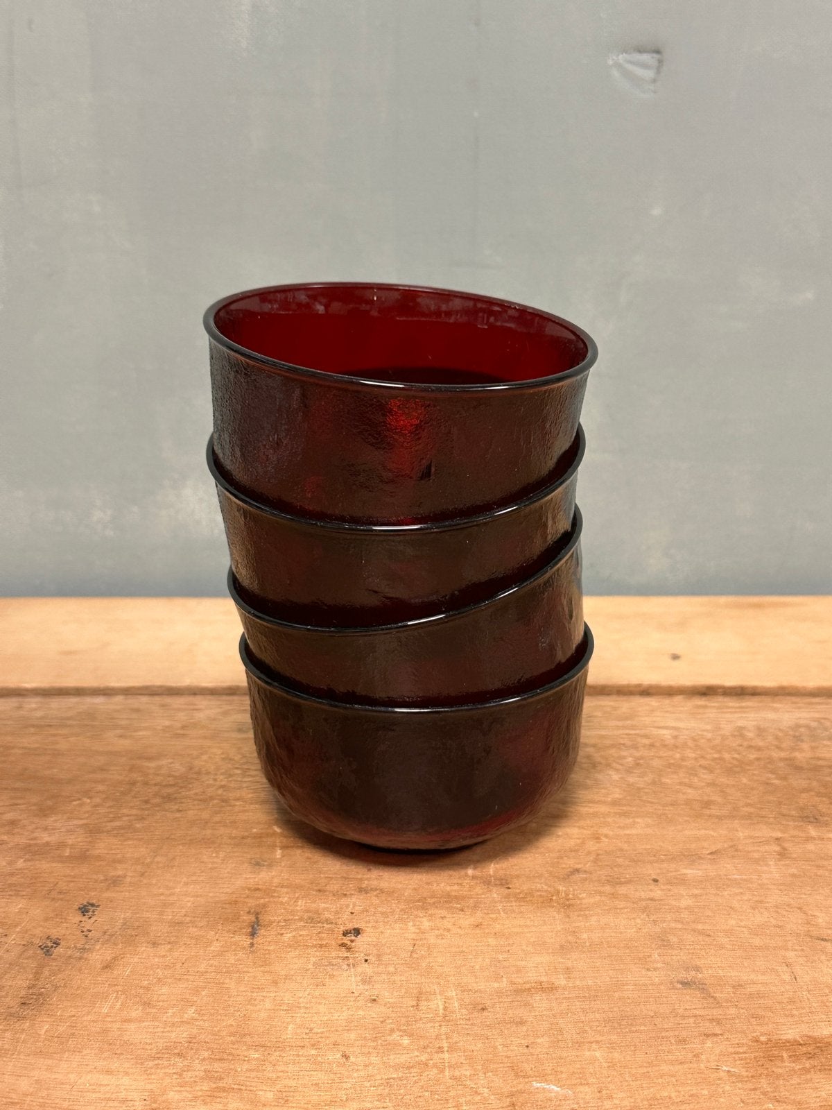 Vintage schaaltjes Arcoroc Sierra rood set/4, Gebruikt, Overige merken, Vintage, Ophalen of Verzenden