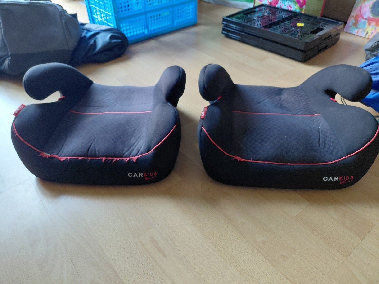 2x CarKids zitverhoger - Zwart met rode accenten, 15 t/m 36 kg, Ophalen, Overige merken, Gebruikt
