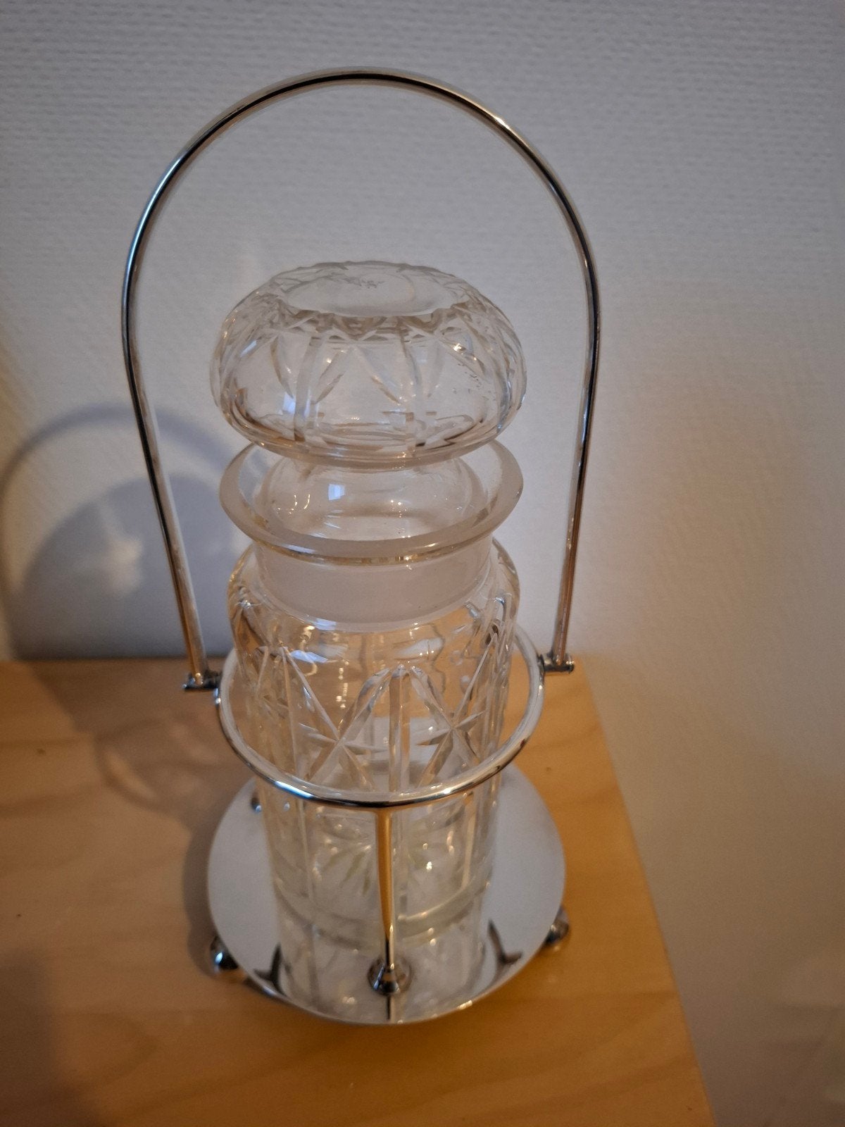 Antieke Kristallen Karaf met verzilverd Handvat en voet, Antiek en Kunst, Ophalen of Verzenden