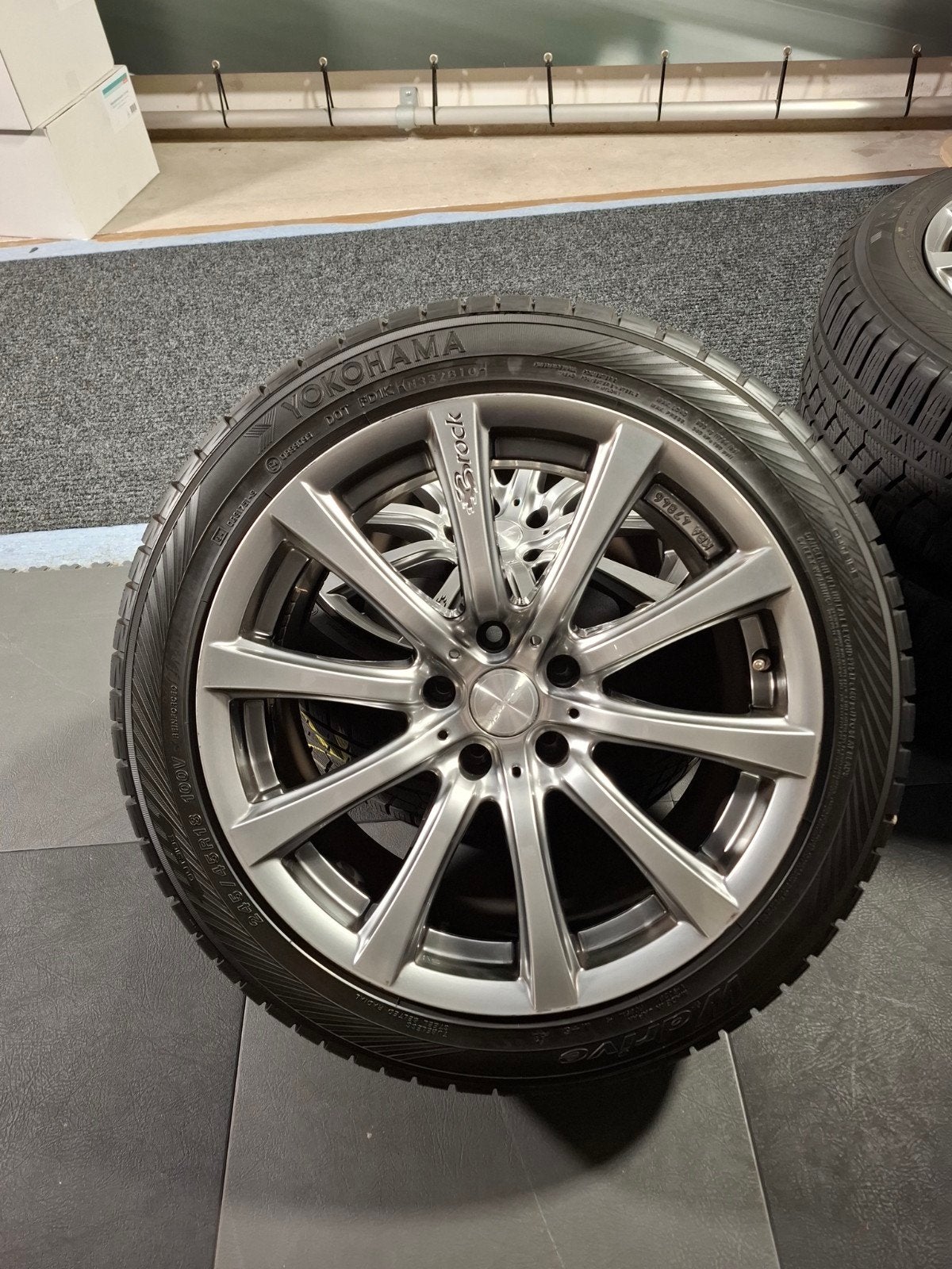 Brock velgen met Yokohama winterbanden, Auto-onderdelen, Banden en Velgen, Ophalen, 18 inch, Banden en Velgen, Winterbanden
